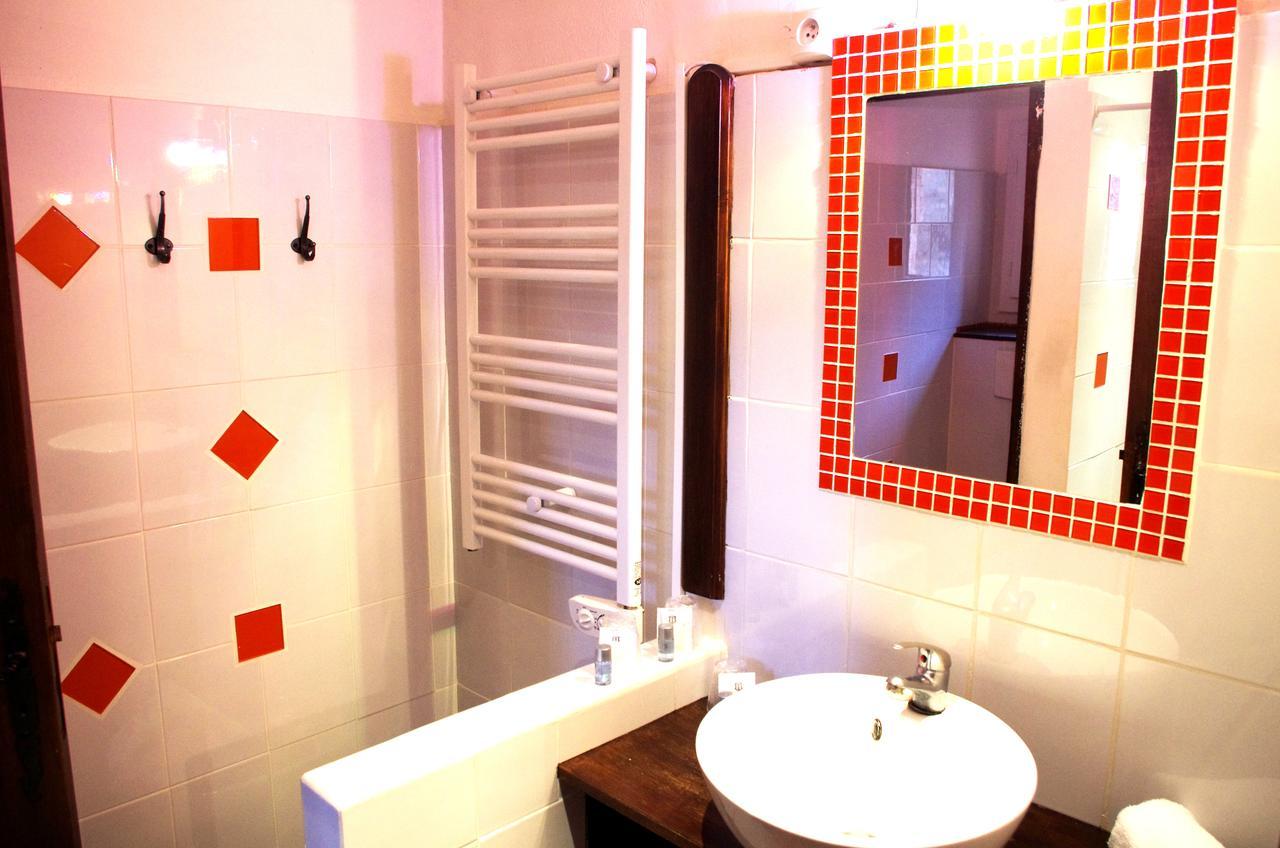 Lou Cigaloun Hotel Saint-Antonin-du-Var Ngoại thất bức ảnh