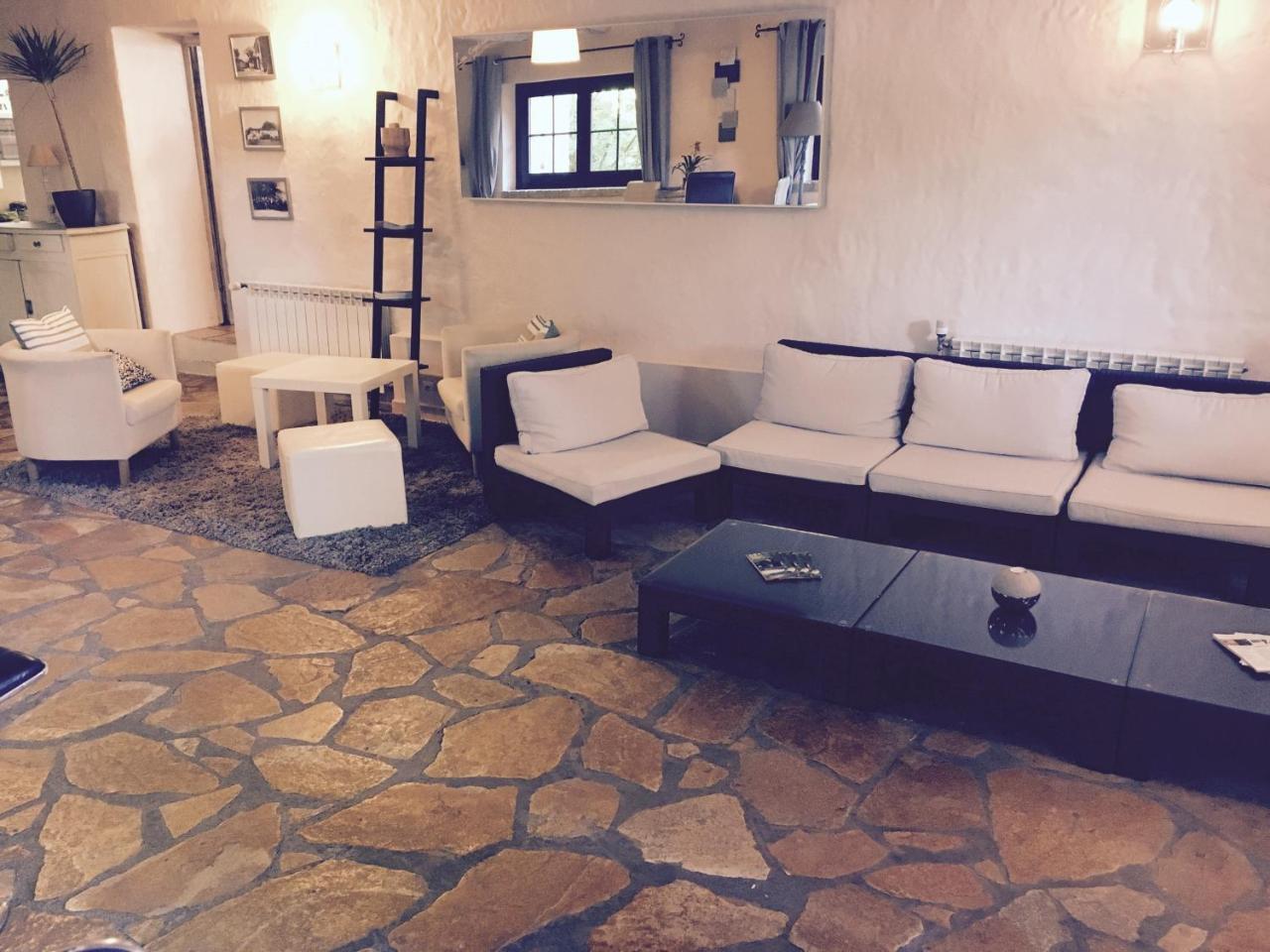 Lou Cigaloun Hotel Saint-Antonin-du-Var Ngoại thất bức ảnh